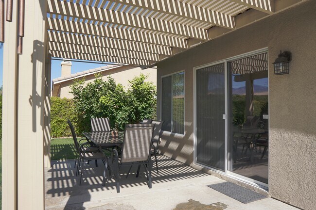 Building Photo - 81367 Avenida Camelia