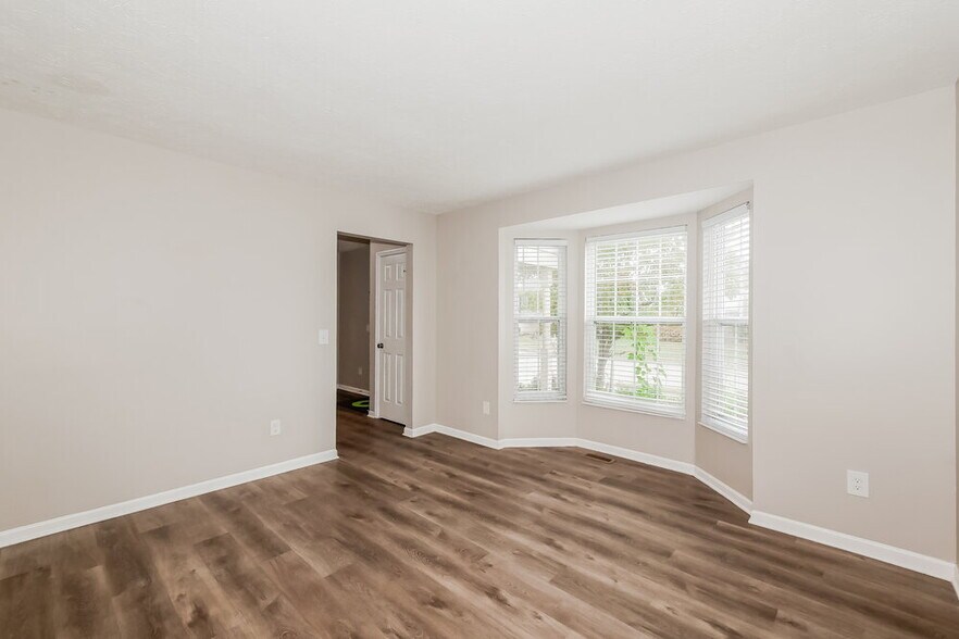 Building Photo - 349 Creekstone Dr