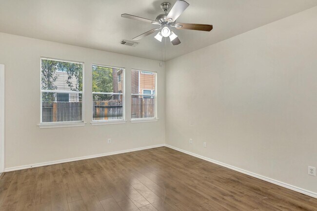 Building Photo - 39 S Camellia Grove Cir