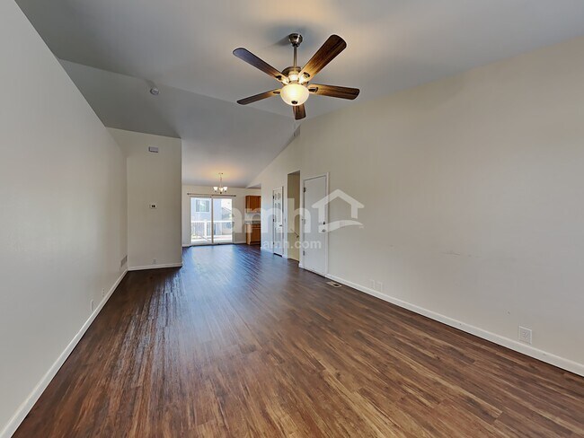 Building Photo - 6627 Sonny Blue Dr