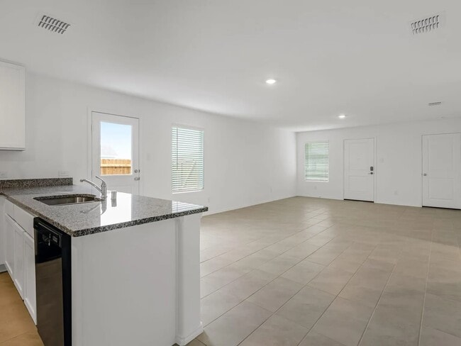 Building Photo - 7109 Gray Wolf Ln