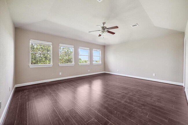 Building Photo - 25910 Celtic Terrace Dr