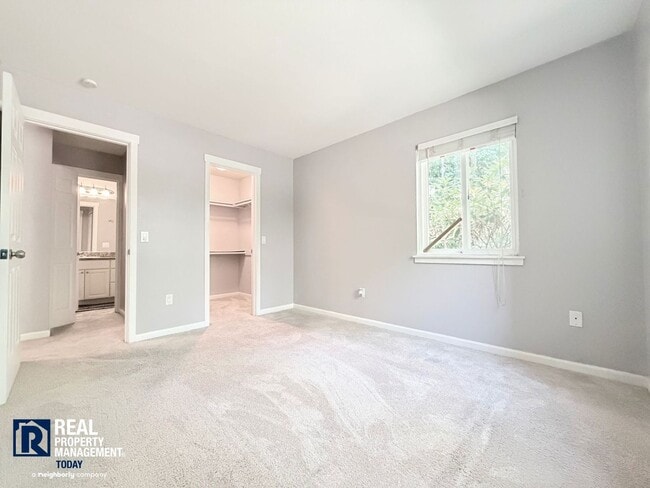 Building Photo - 2609 S 272nd St