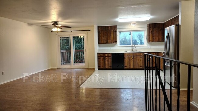 Building Photo - 24410 Andorra Ct NE