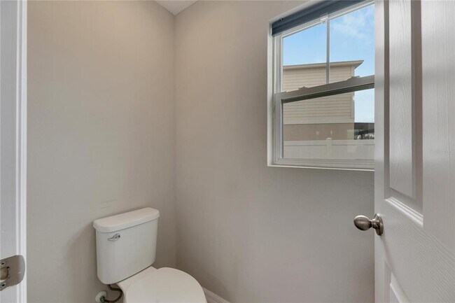 Building Photo - 12696 Tannencrest Dr