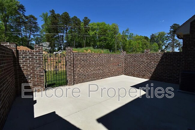 Building Photo - 103 St Christopher Dr