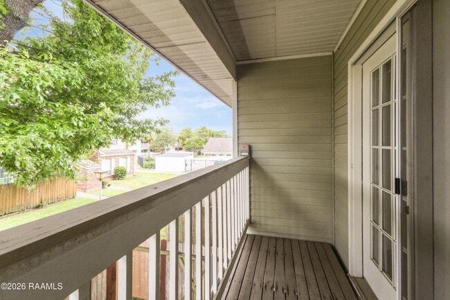 Building Photo - 200 Lodge Dr