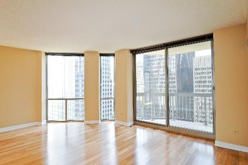 Building Photo - 222 N Columbus Dr