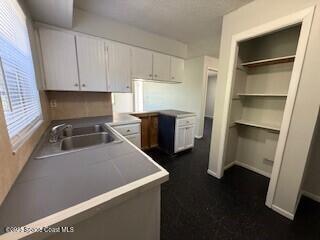 Building Photo - 711 Thomas Ln