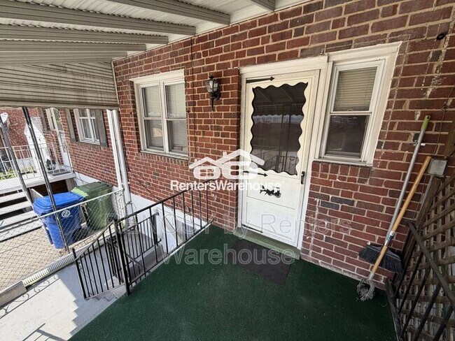 Building Photo - 1614 S Ellamont St
