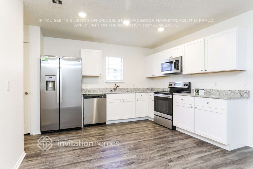 Building Photo - 2525 Rivers Edge Dr