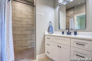 Building Photo - 30652 Oakview Dr