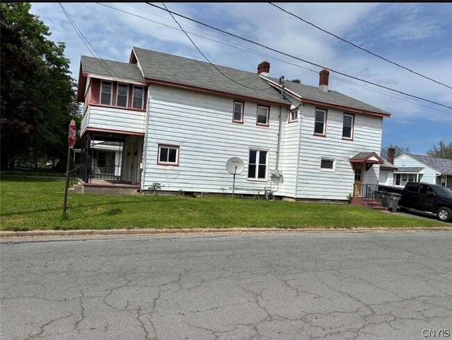 Building Photo - 600 Turin St