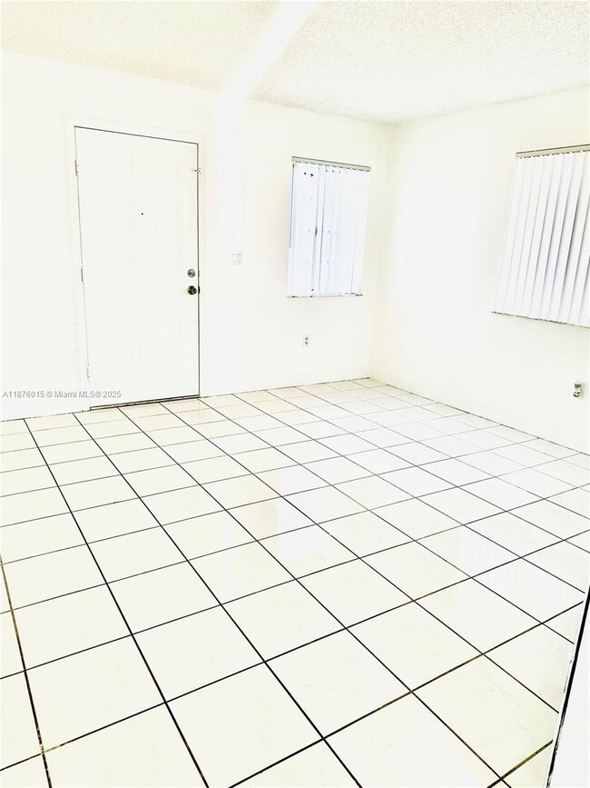 Building Photo - 16148 SW 138th Pl