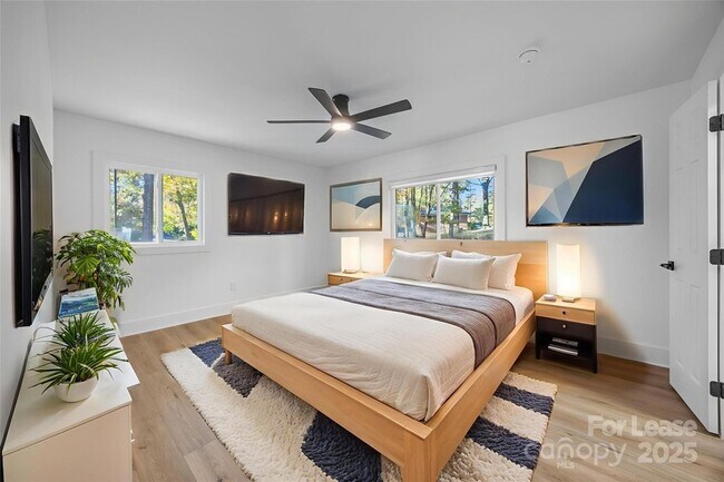 Building Photo - 8625 Cedarbrook Dr