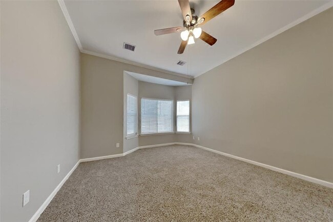 Building Photo - 20415 Drakewood Dr