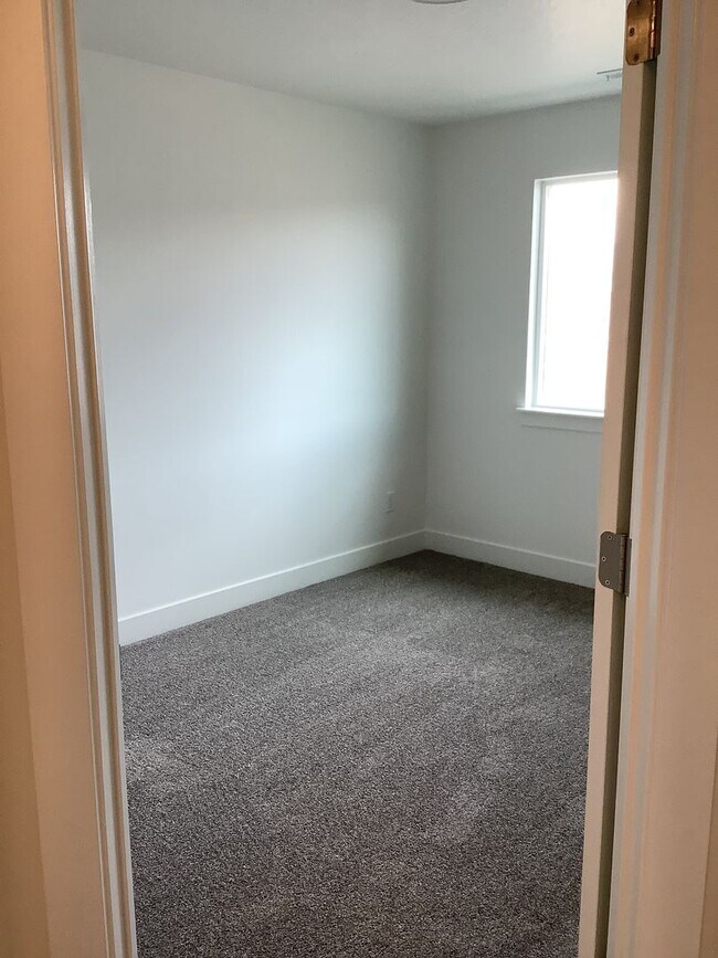 Building Photo - New Construction Townhome Located in Prime...