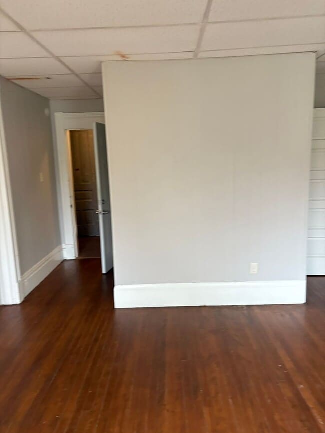 Building Photo - 225 Allen St