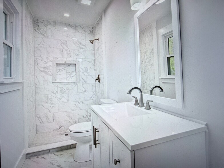 Building Photo - 201 Judith Dr