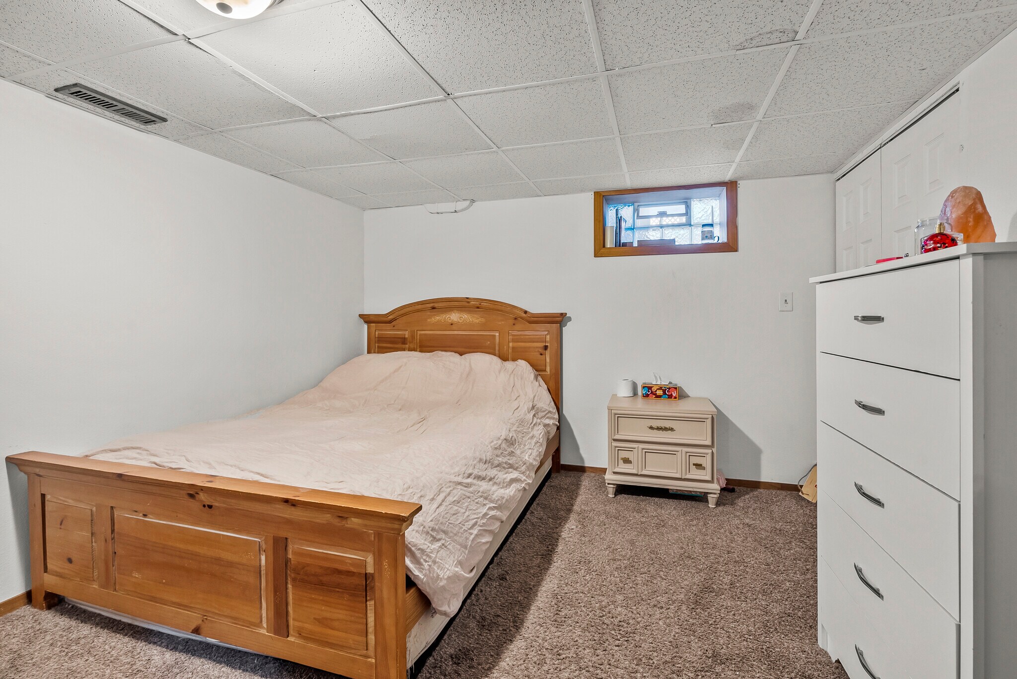 Building Photo - 1522 W 9th St