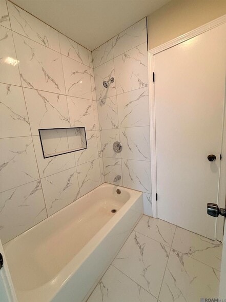 Building Photo - 5254 Stumberg Ln