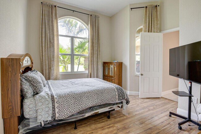 Building Photo - 14094 43rd Rd N