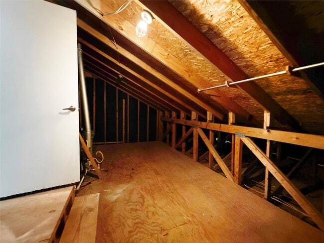 Building Photo - 2114 Goodrich Ave