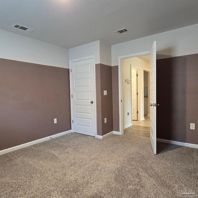 Building Photo - 4384 White Cedar Ct