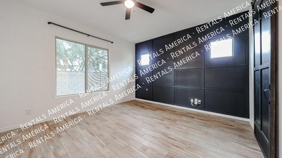 Building Photo - 19060 Rancho Dr