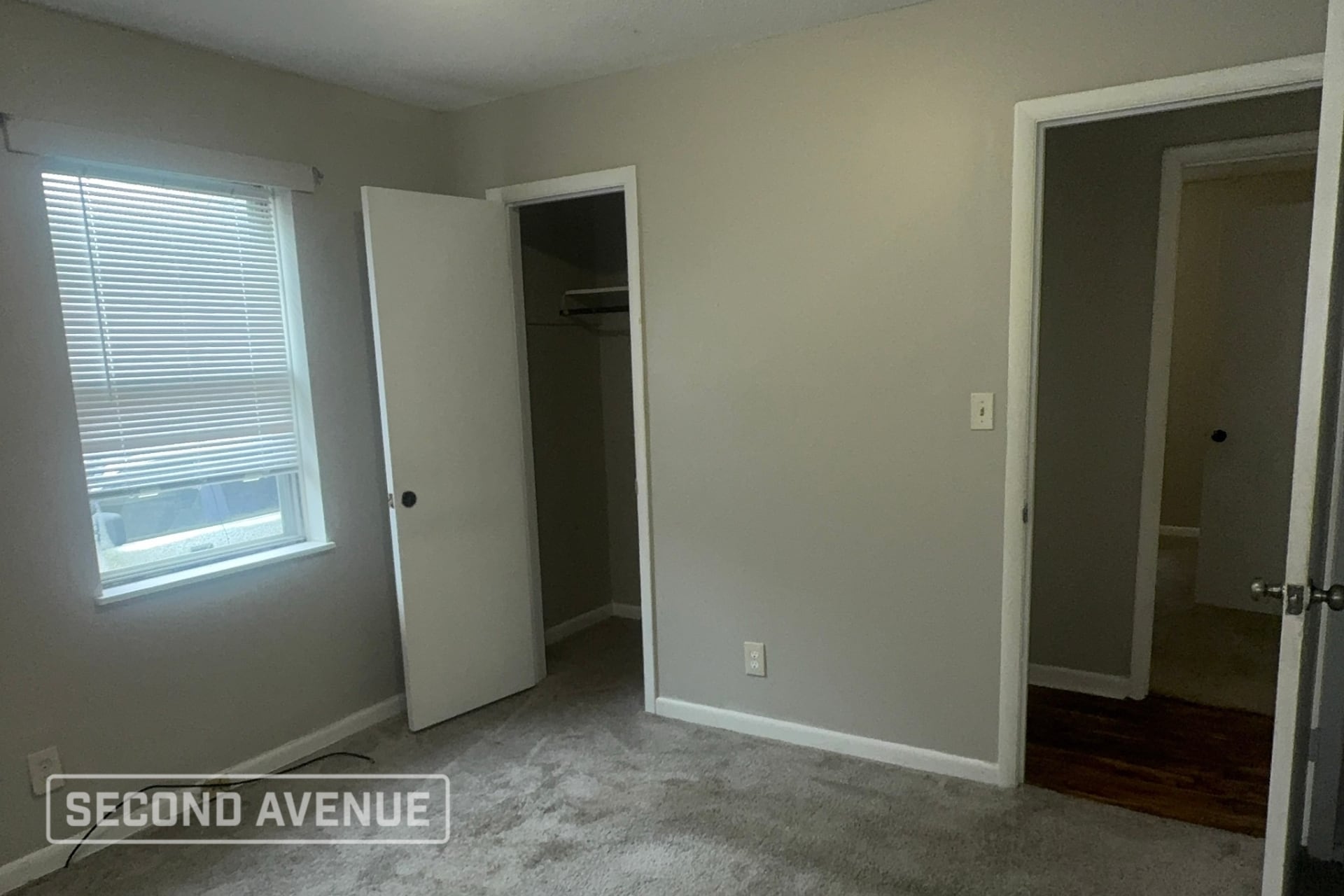 Building Photo - 510 Denise Dr SW