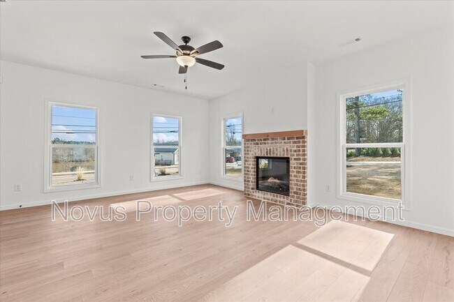 Building Photo - 103 Carroll Cir