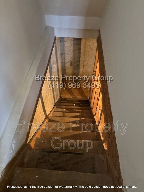 Building Photo - 434 Chicago Ave