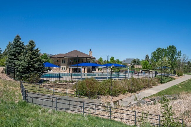 Building Photo - 4 Bed 3.5 Bath home in Tollgate Crossing