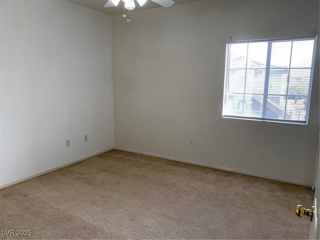 Building Photo - 833 Aspen Peak Loop