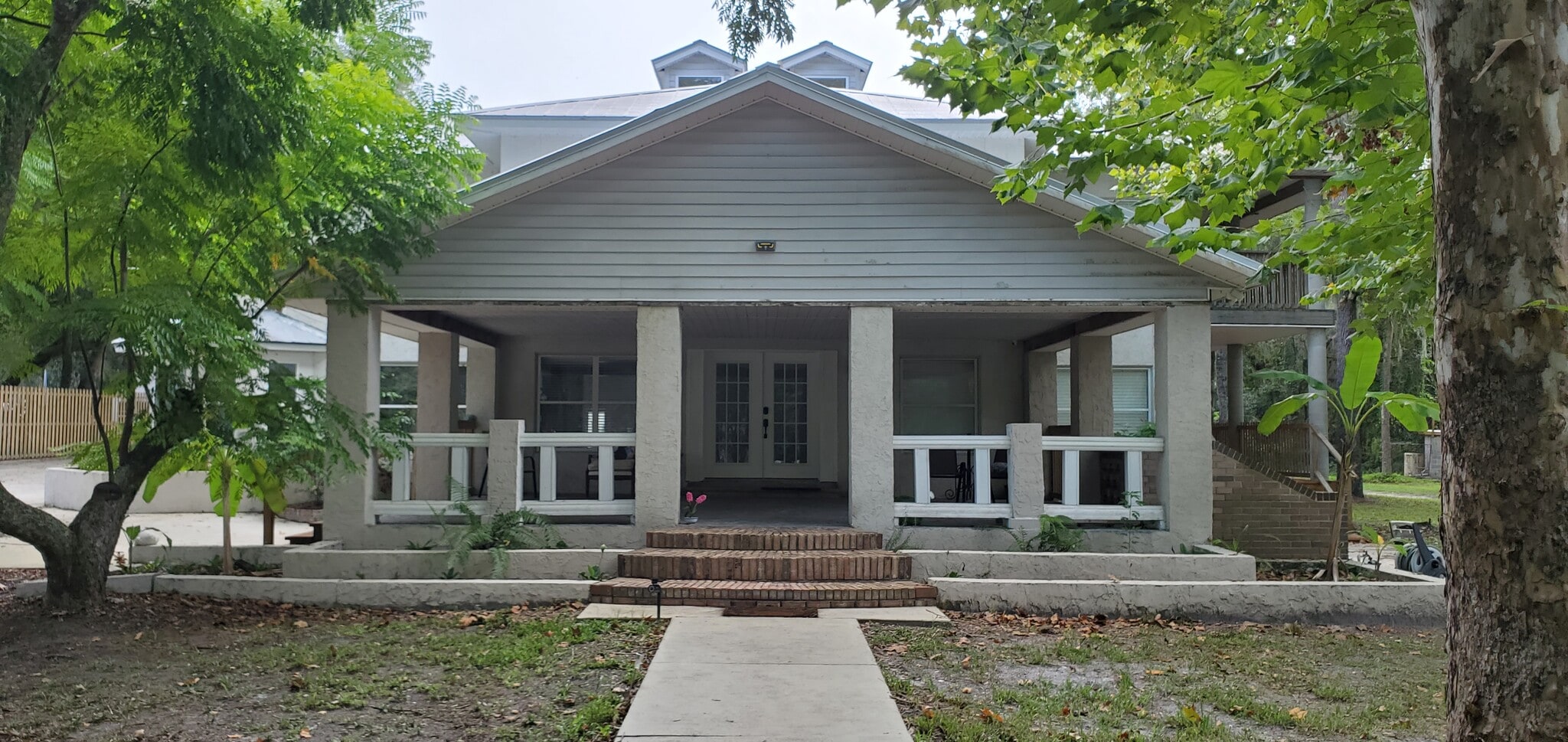 Front porch entrance - 6542 Sherry Ln