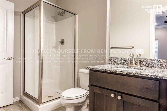 Building Photo - 505 W Laurel Ave