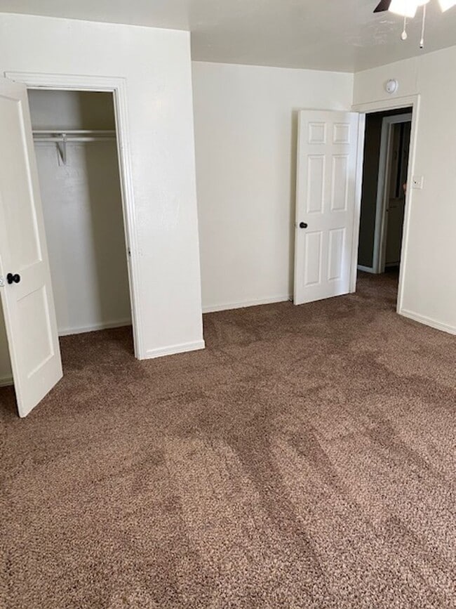 Building Photo - December Move In