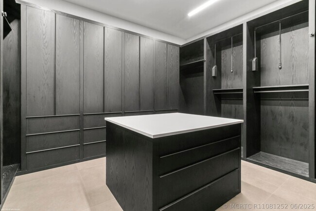 Building Photo - 14844 Palmwood Rd