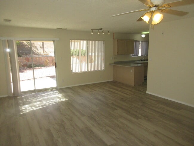 Building Photo - 2111 Corte Del Caballo NW