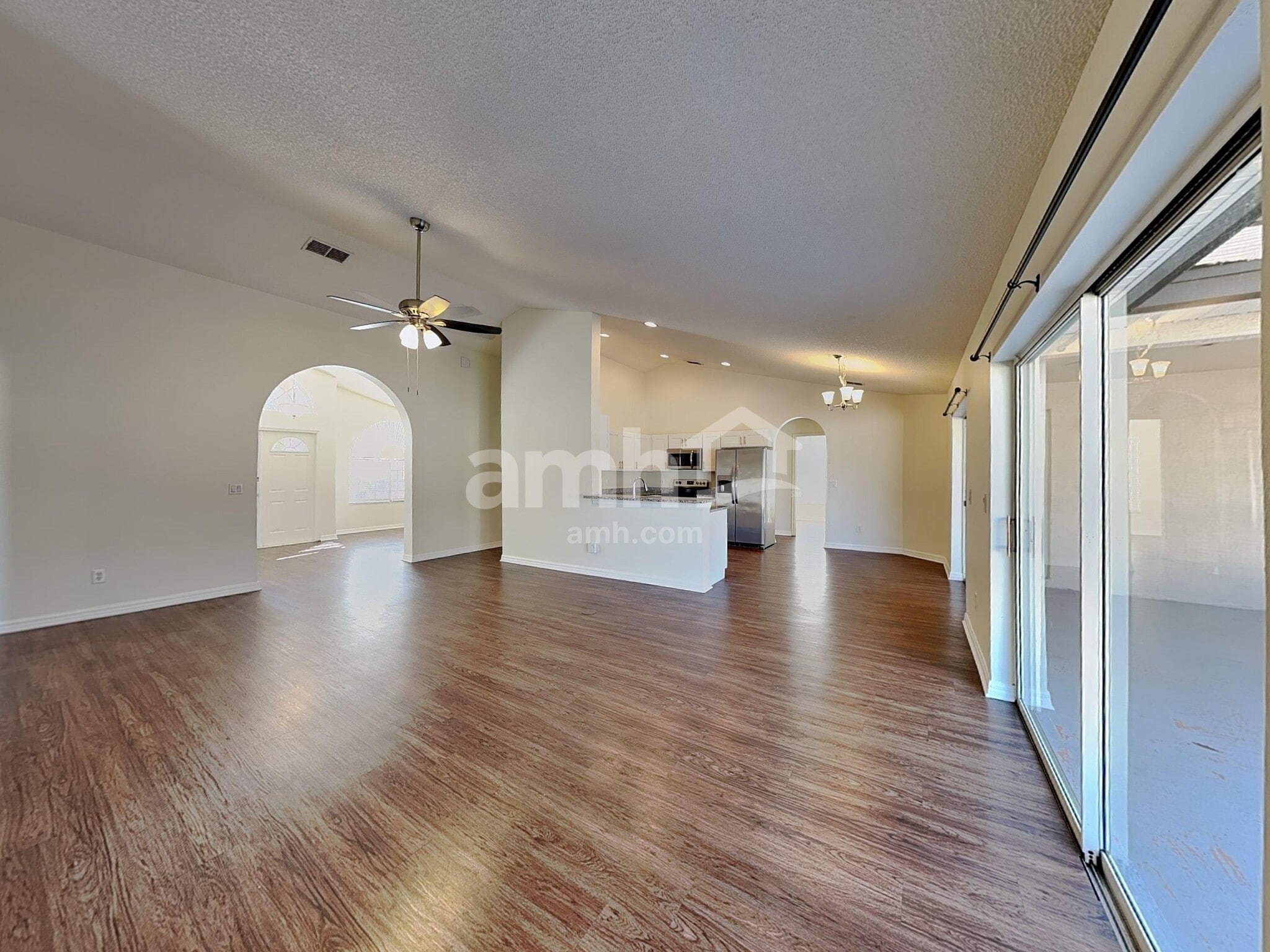 Building Photo - 8813 Scenic Vista Ct