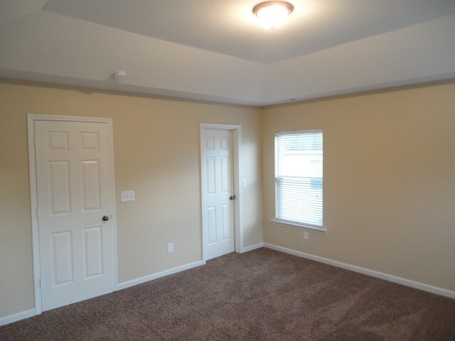 Building Photo - 6001 Namozine Ct