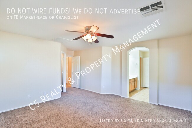 Building Photo - 16886 W Portland St