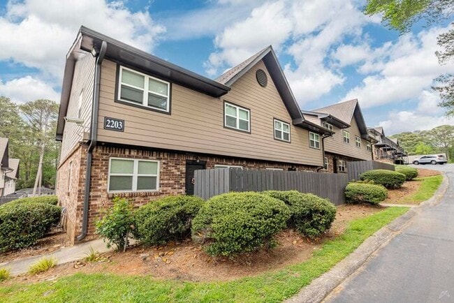 Building Photo - Live Larger Near Emory — Spacious 2-Bedroom with 1.5 Baths | 936 SF