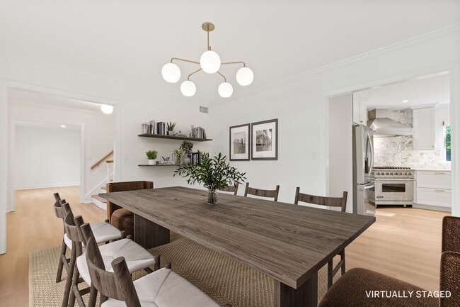 Building Photo - 18 Echo Ln