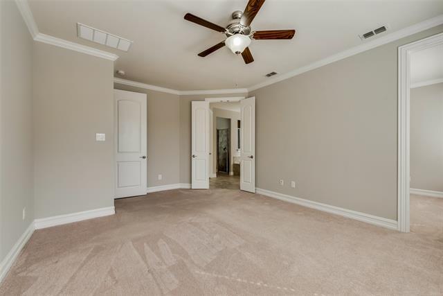 Building Photo - 2818 Balmoral Dr