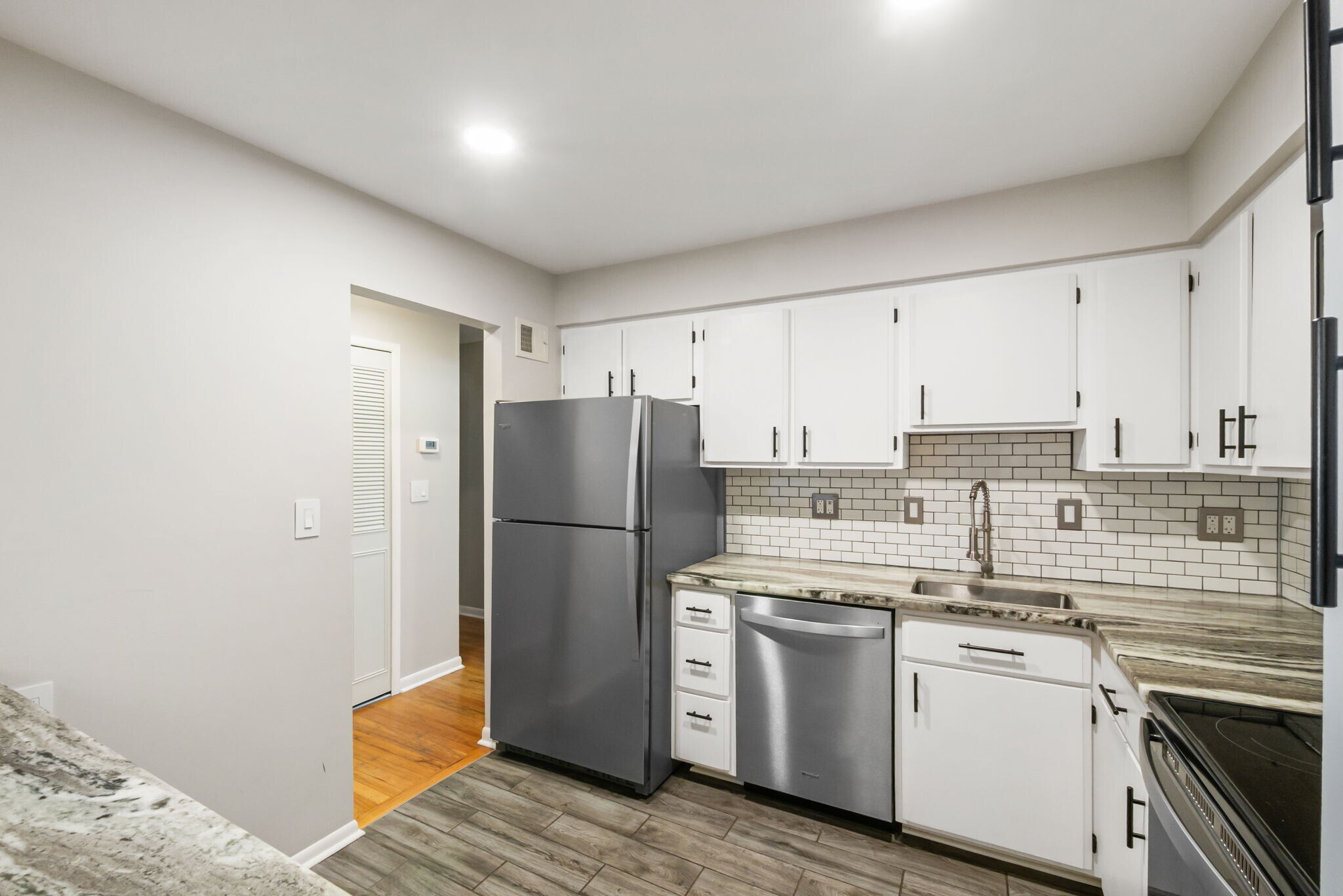 Building Photo - 8353 Kennedy Cir