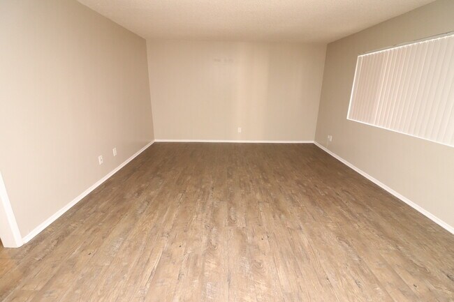 Floorplan - 704 40th Street