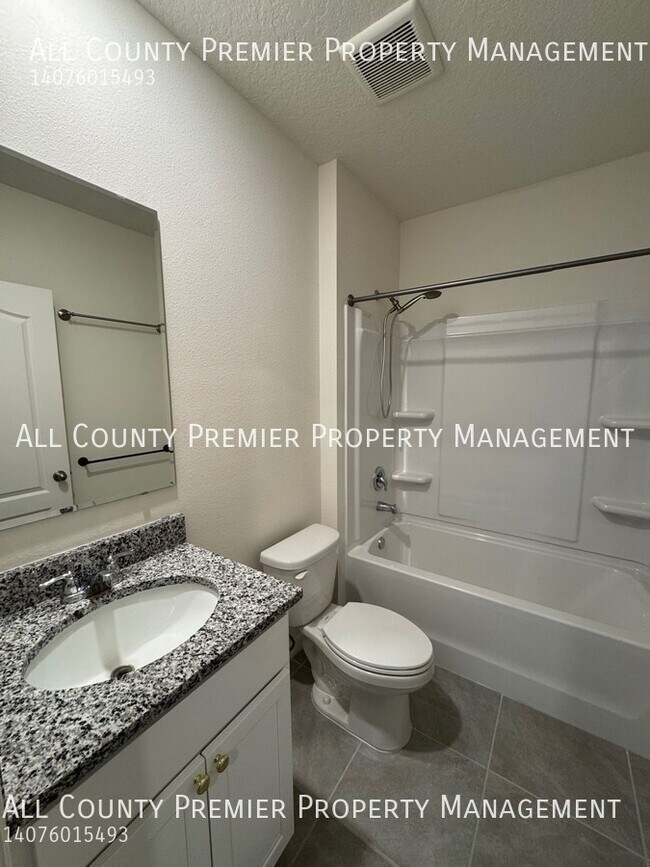 Building Photo - 994 King Parc Rd