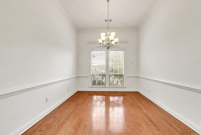Building Photo - 43 Earnhardt Cir