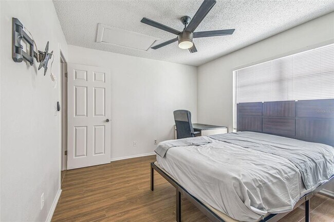 Building Photo - 5238 Sunridge Palms Dr